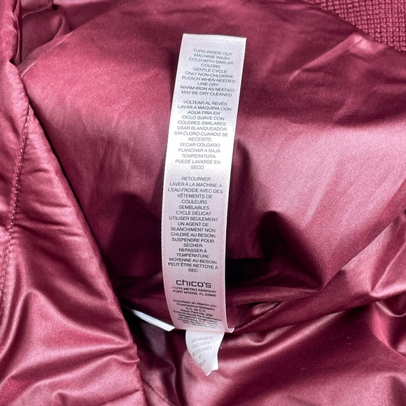 Zenergy by Chico's Quilted Embroidered Jacket Burgundy Velvet Trim Womens Size 0 - Picture 5 of 11